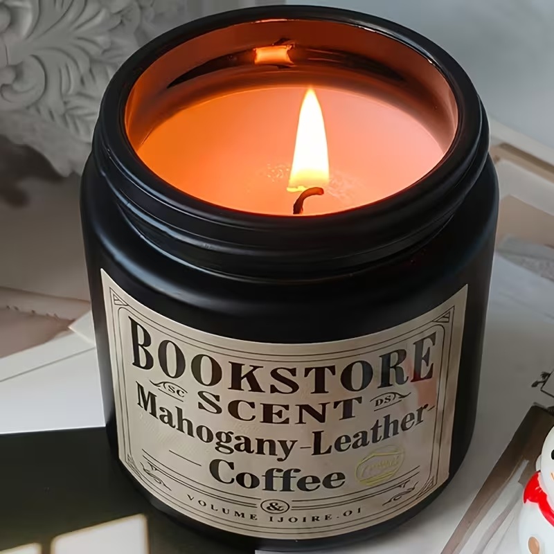 Ароматична свічка “Bookstore Scent” Mahogany Leather Coffee
