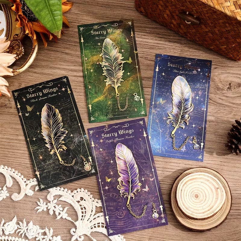 Металева закладка для книги «Starry Wings» з декоративною підвіскою