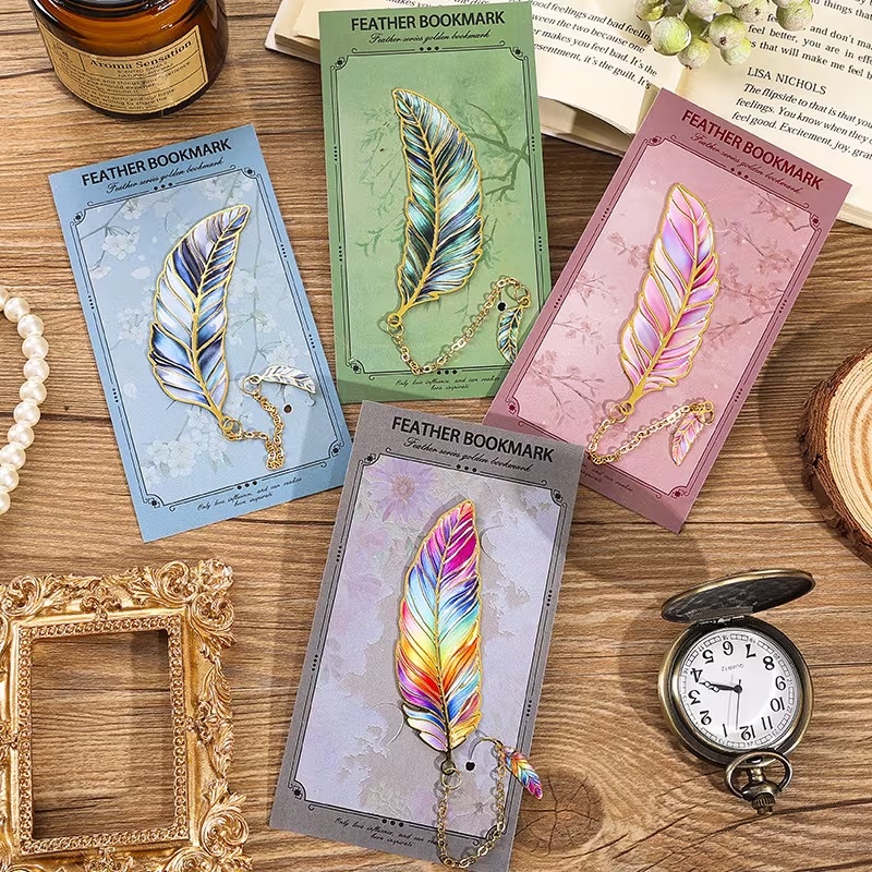 Металева закладка для книги «Fantasy Feather» з декоративною підвіскою